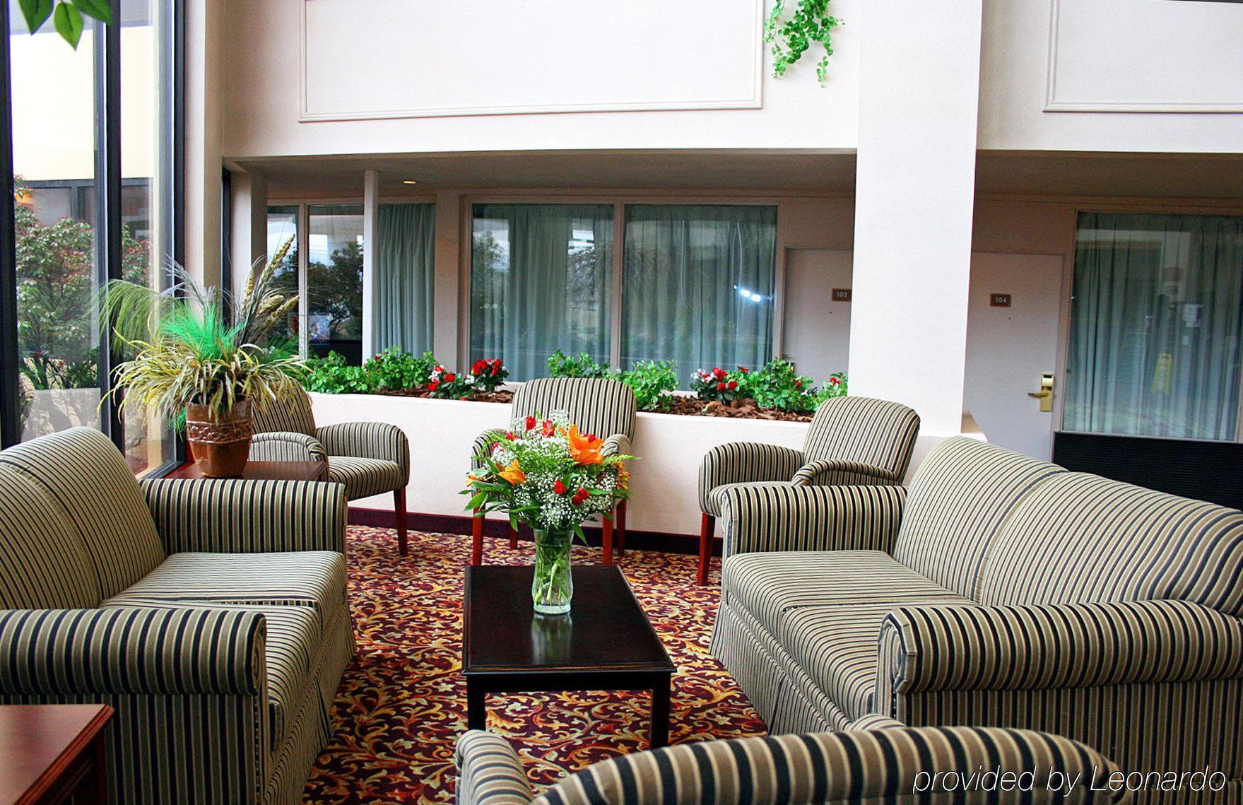 Holiday Inn Scranton East - Dunmore, An Ihg Hotel Extérieur photo